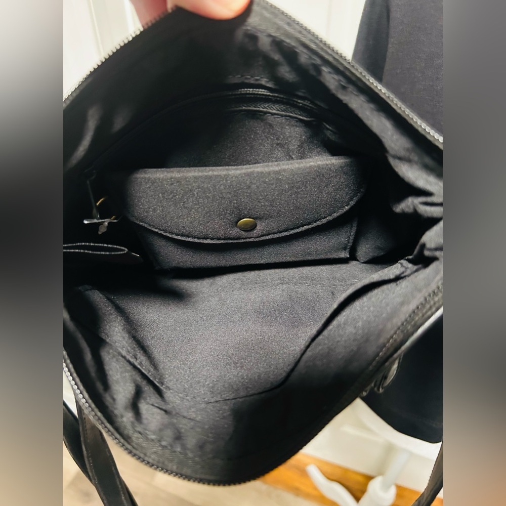Stone & Co. Crossbody - Picture 4 of 5